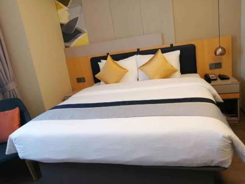 Home Inn Kunming Baita Road 昆明 外观 照片