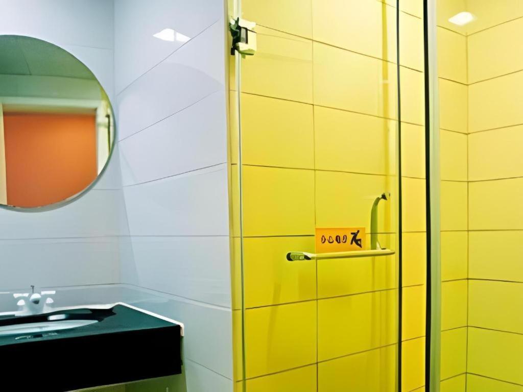Home Inn Kunming Baita Road 昆明 外观 照片